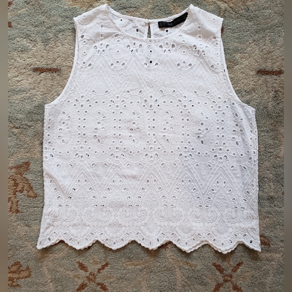 Zara basics Tops - Zara Basic EUC eyelet sleeveless blouse.